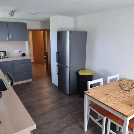 Hochglend Apartment Gestratz